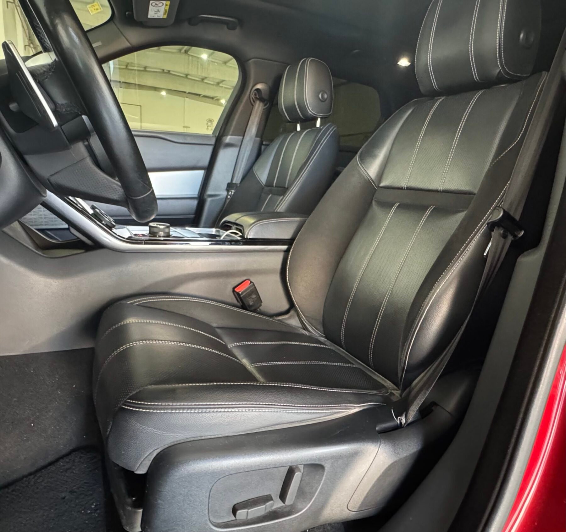 LAND-ROVER Velar 3.0