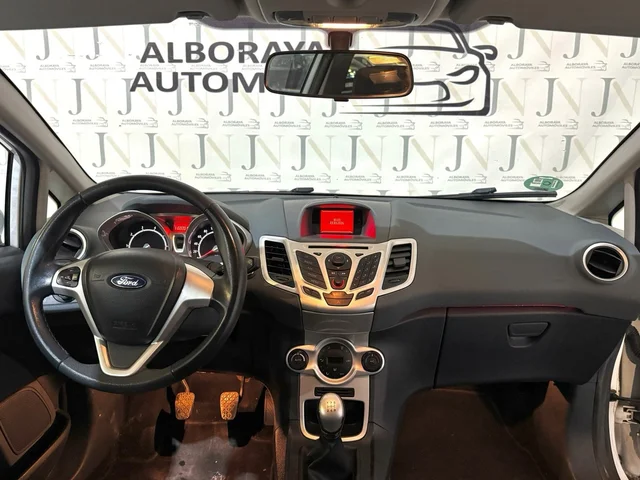 FORD Fiesta Titanium