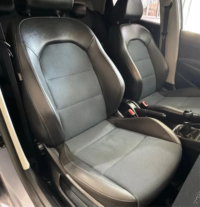 SEAT IBIZA 1.4 Connect