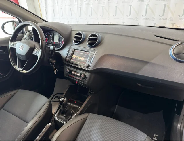 SEAT IBIZA 1.4 Connect