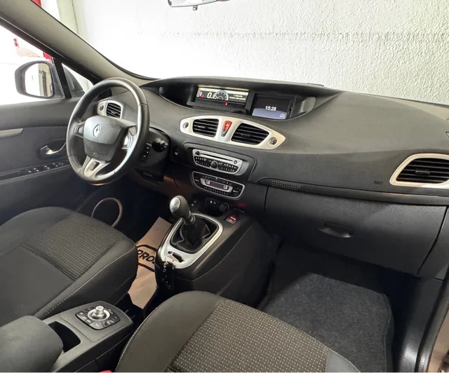 RENAULT Scenic 1.5 dCi Dynamique