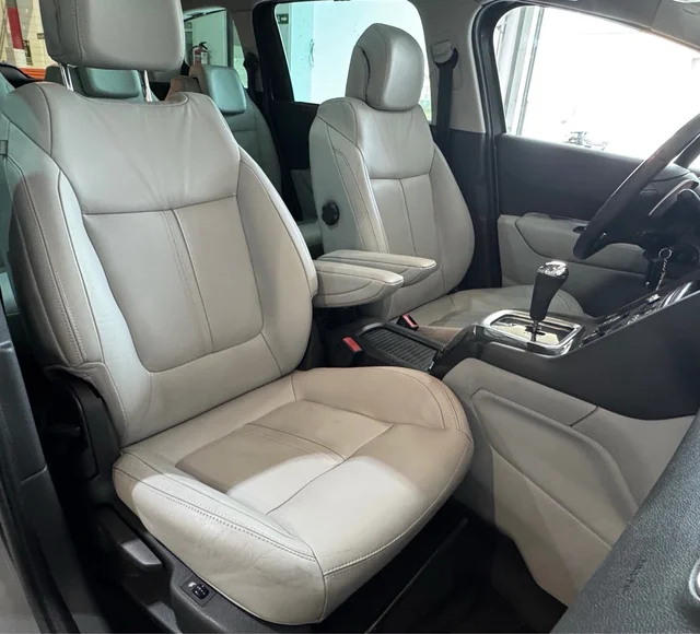 PEUGEOT 5008 7 PLAZAS