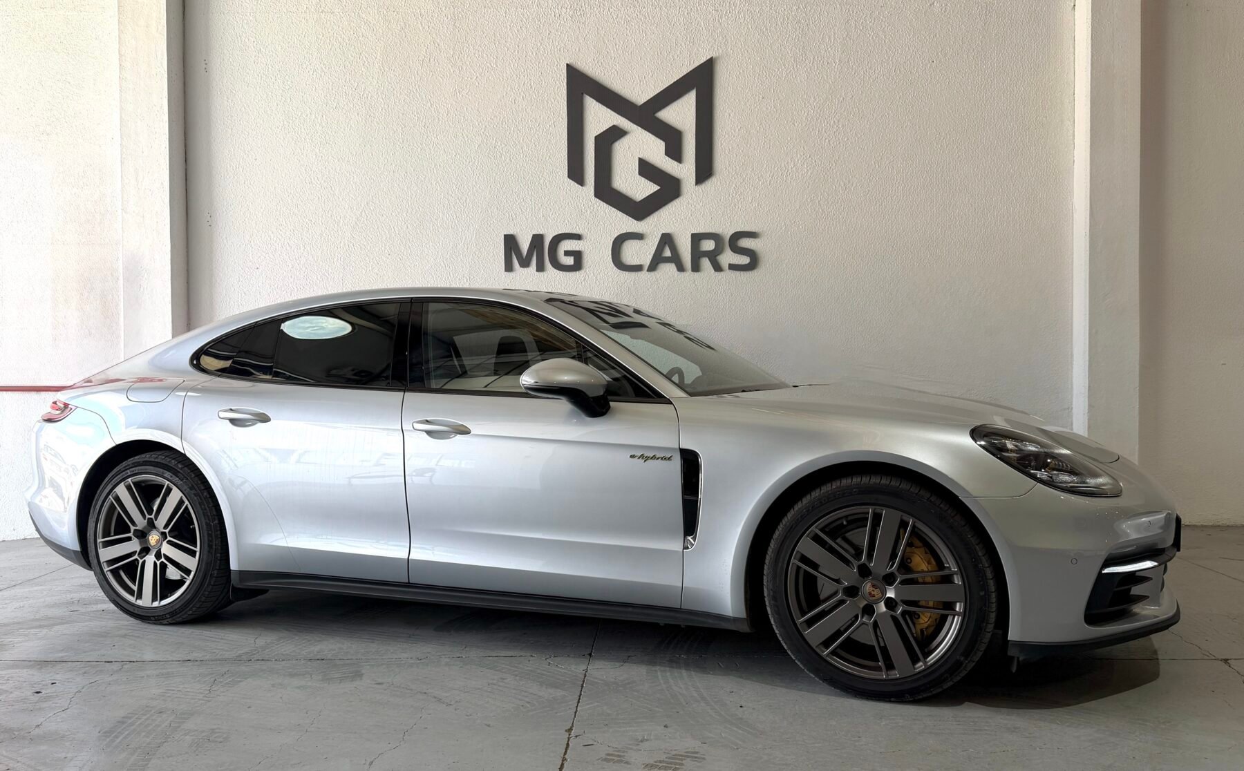 PORSCHE Panamera E-híbrido 