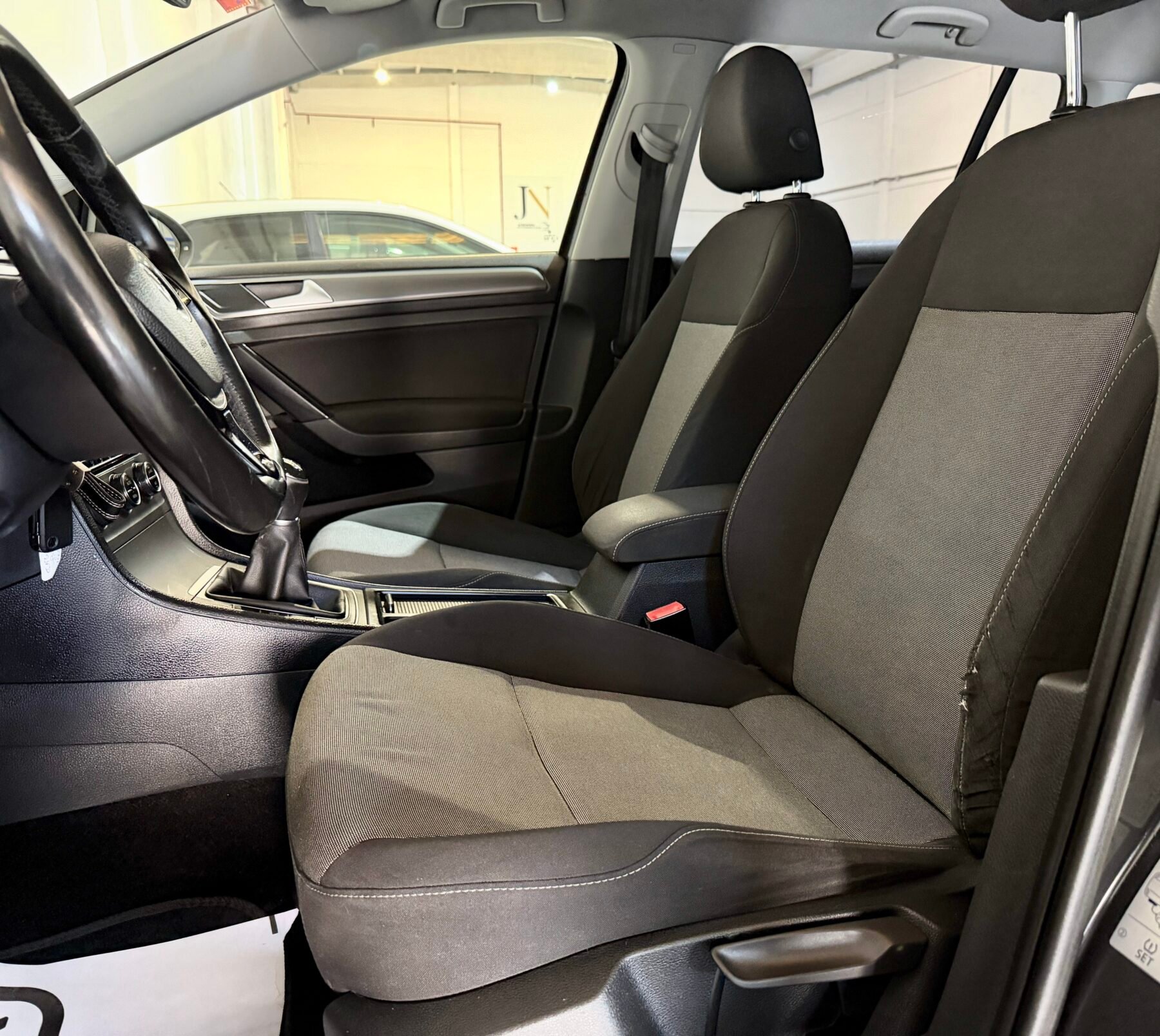 VOLKSWAGEN Golf VII BlueMotion