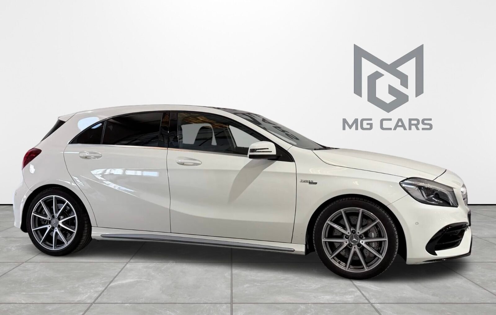 MERCEDES-BENZ A45 AMG 4 Matic